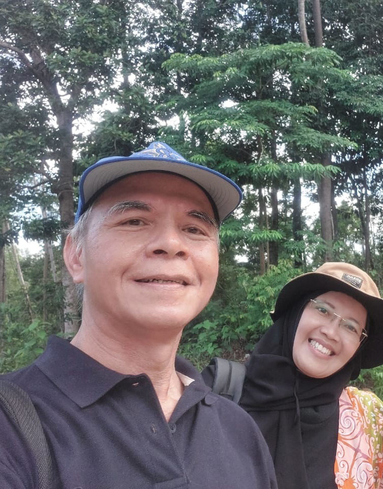 280524 Martinus Nanang dan Esty