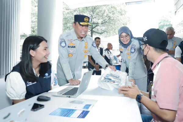 Direktur Utama PT Jasa Raharja Rivan A Purwantono 2