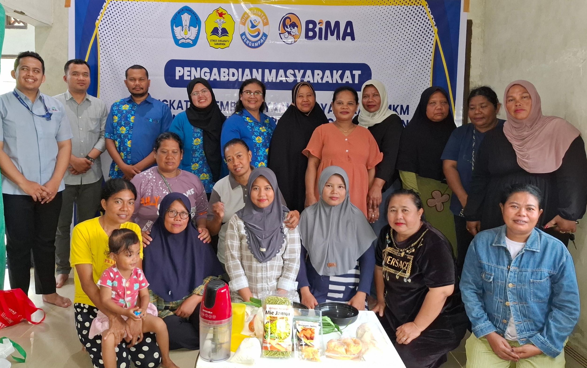 Pemberdayaan Masyarakat UMKM oleh STIKES Dirgahayu Samarinda