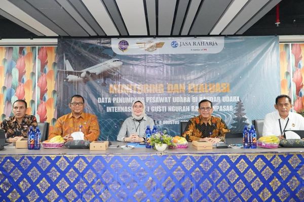 Monev Data Penumpang Pesawat Udara WKT 2 600