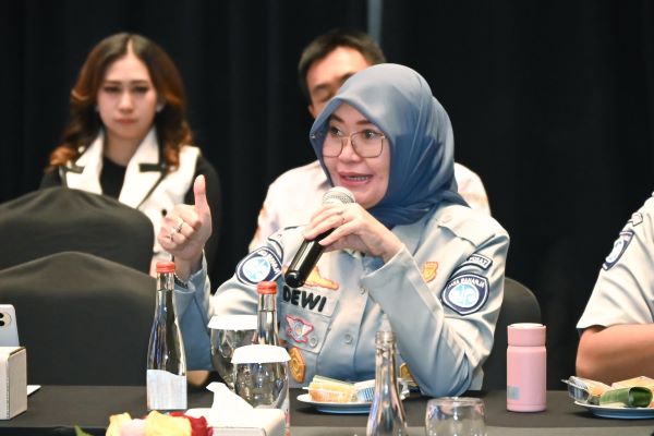 Plt Direktur Utama Jasa Raharja Dewi Aryani Suzana