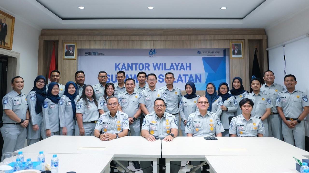 Direktur Kepatuhan dan Manajemen Risiko Jasa Raharja Harwan Muldidarmawan ketika kunjungan kerja