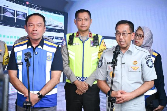 Jasa Raharja Perkuat Sinergi Pengamanan Arus Balik Idulfitri 2026 Lewat Pemantauan Bersama di Command Center KM 29