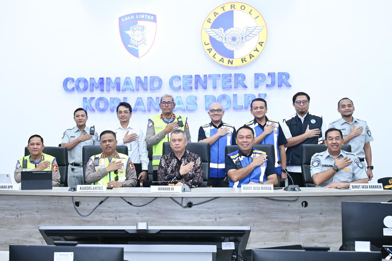 bw Direktur Utama Jasa Raharja Muhammad Awaluddin bersama Kapolri Jenderal Listyo Sigit Prabowo